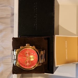 MICHAEL KORS WOMANS GOLD TONE WATCH-# 5930